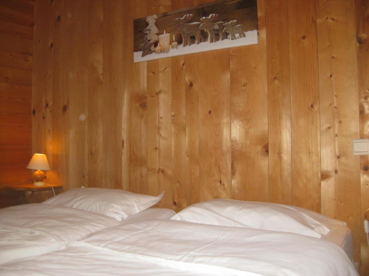 La Ferme Des Georgieres "Sejour En Tout Compris" นอเทรอ-ดาม-เด-เบลล์คอมบ์ ภายนอก รูปภาพ