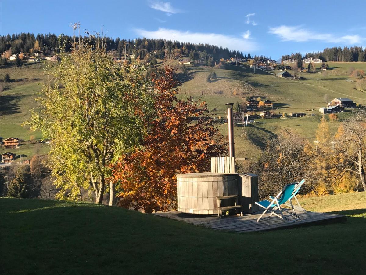 La Ferme Des Georgieres "Sejour En Tout Compris" นอเทรอ-ดาม-เด-เบลล์คอมบ์ ภายนอก รูปภาพ