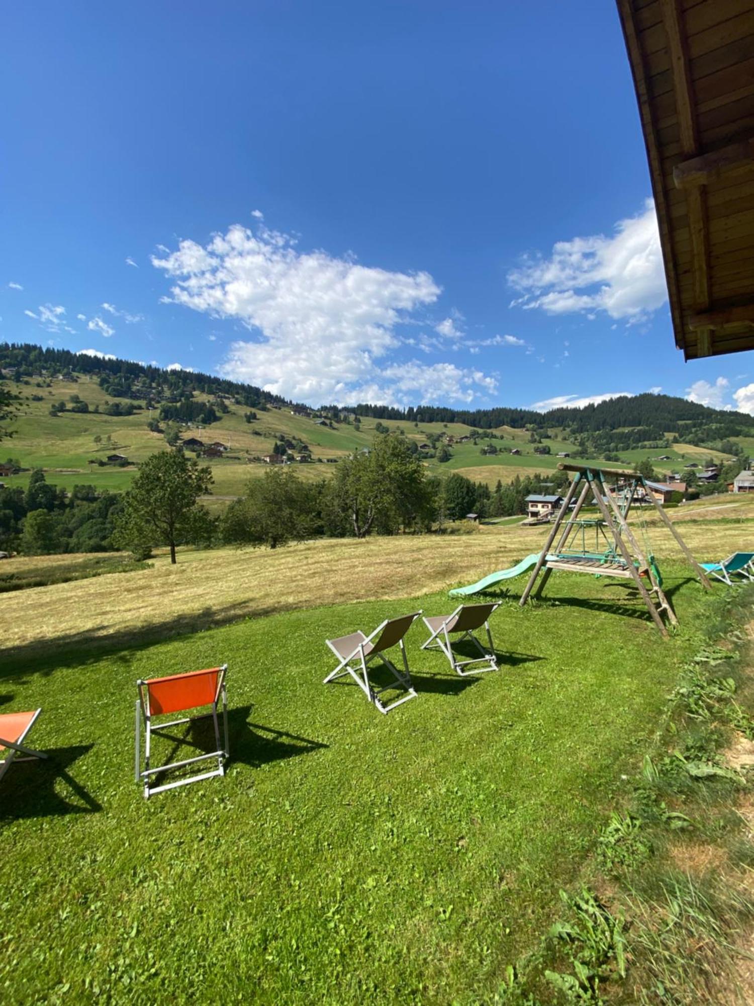 La Ferme Des Georgieres "Sejour En Tout Compris" นอเทรอ-ดาม-เด-เบลล์คอมบ์ ภายนอก รูปภาพ