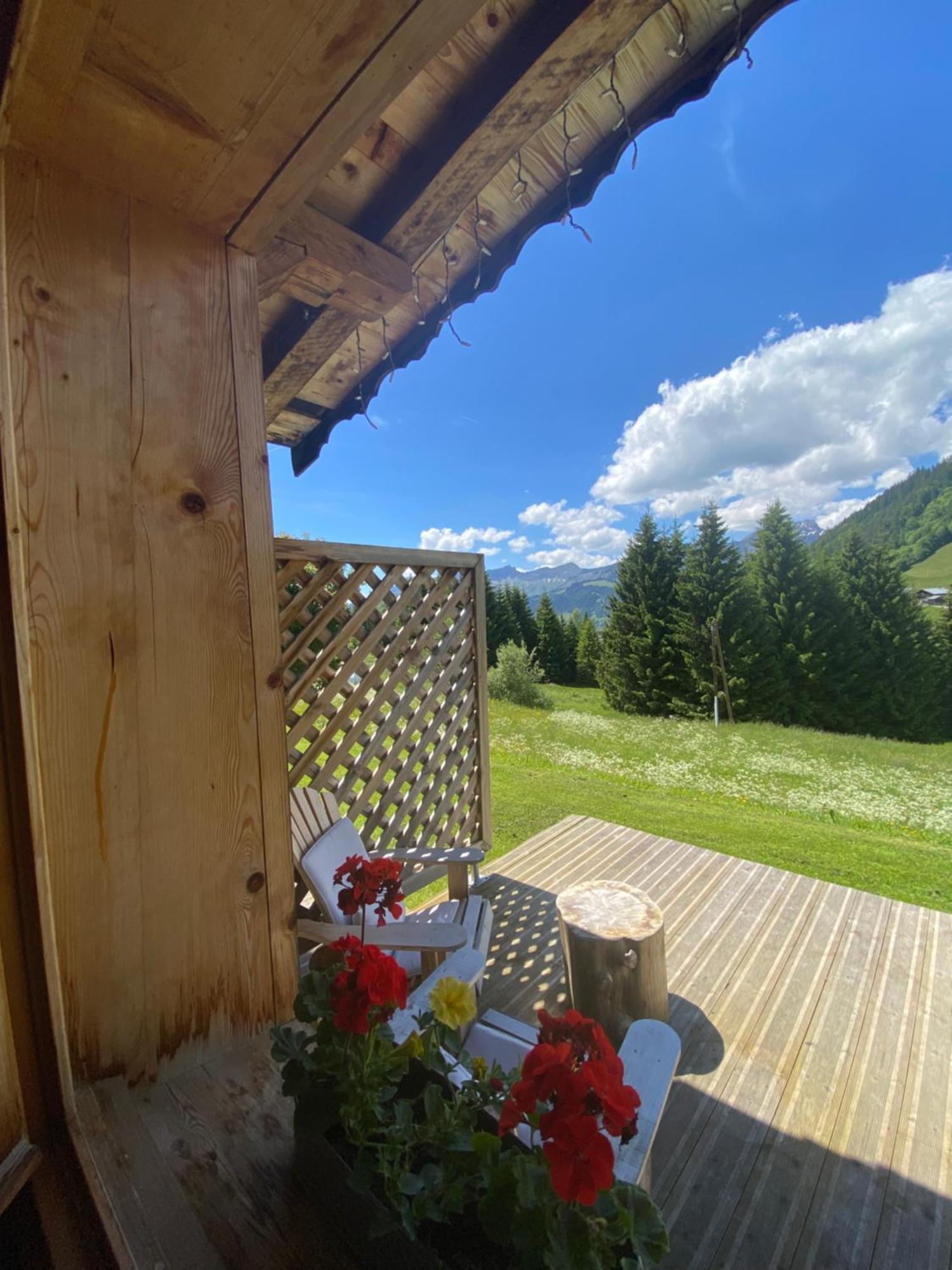 La Ferme Des Georgieres "Sejour En Tout Compris" นอเทรอ-ดาม-เด-เบลล์คอมบ์ ภายนอก รูปภาพ